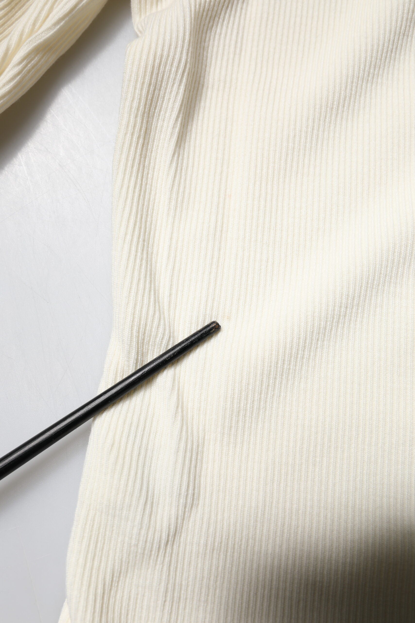 Cream Long Sleeves Turtleneck Slim Sweater