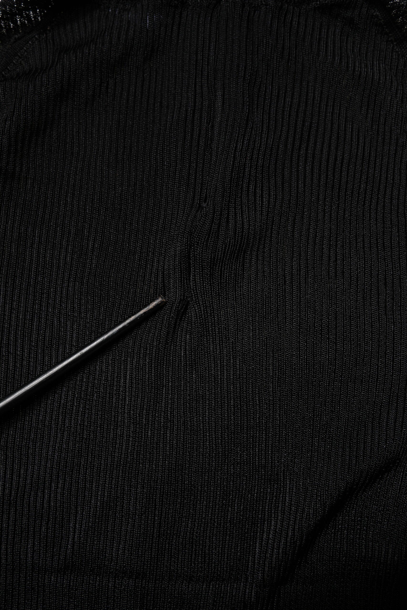 Black Knit Long Sleeves Turtleneck Slim Top