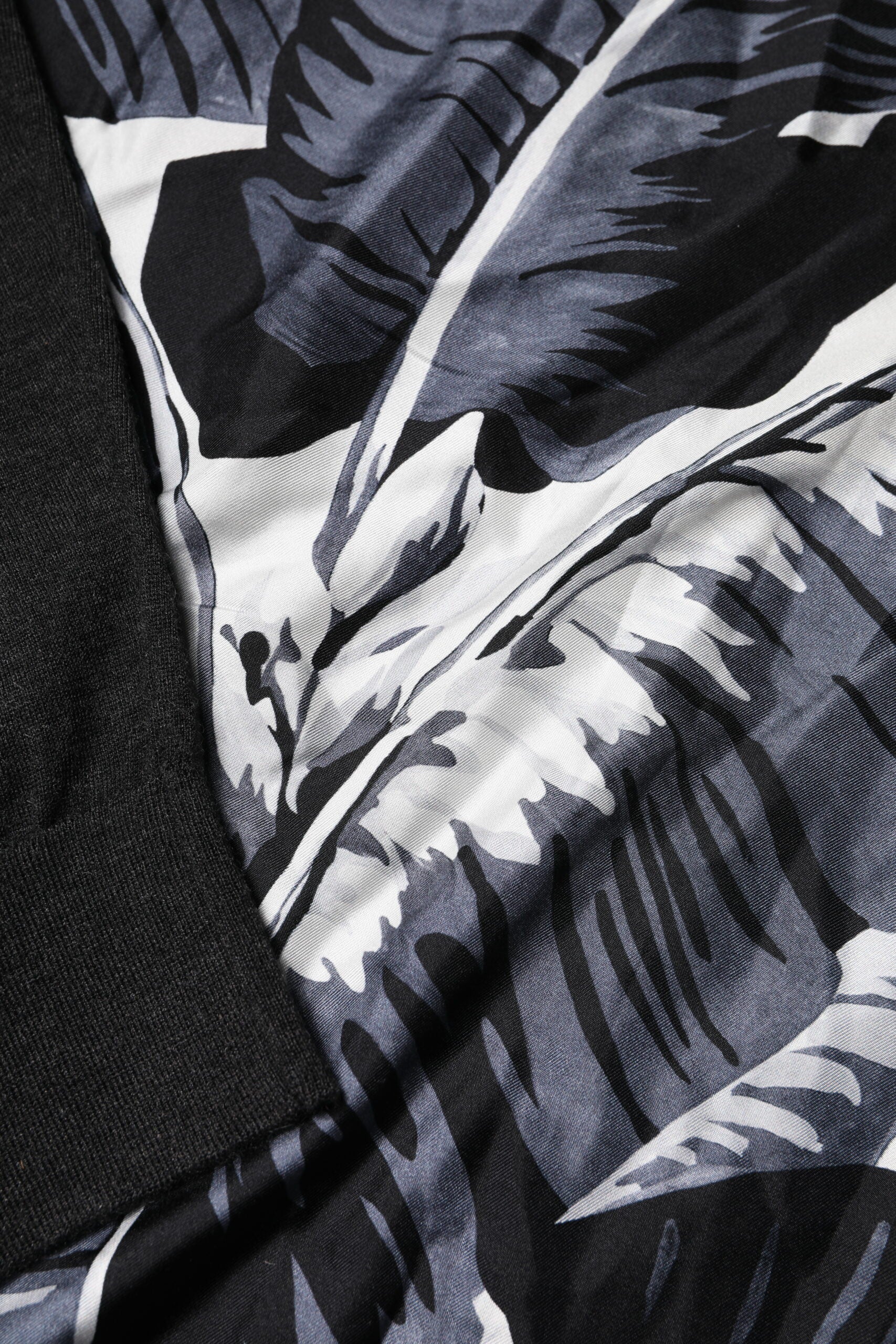 Black Printed Knitted Men Pullover Sweater