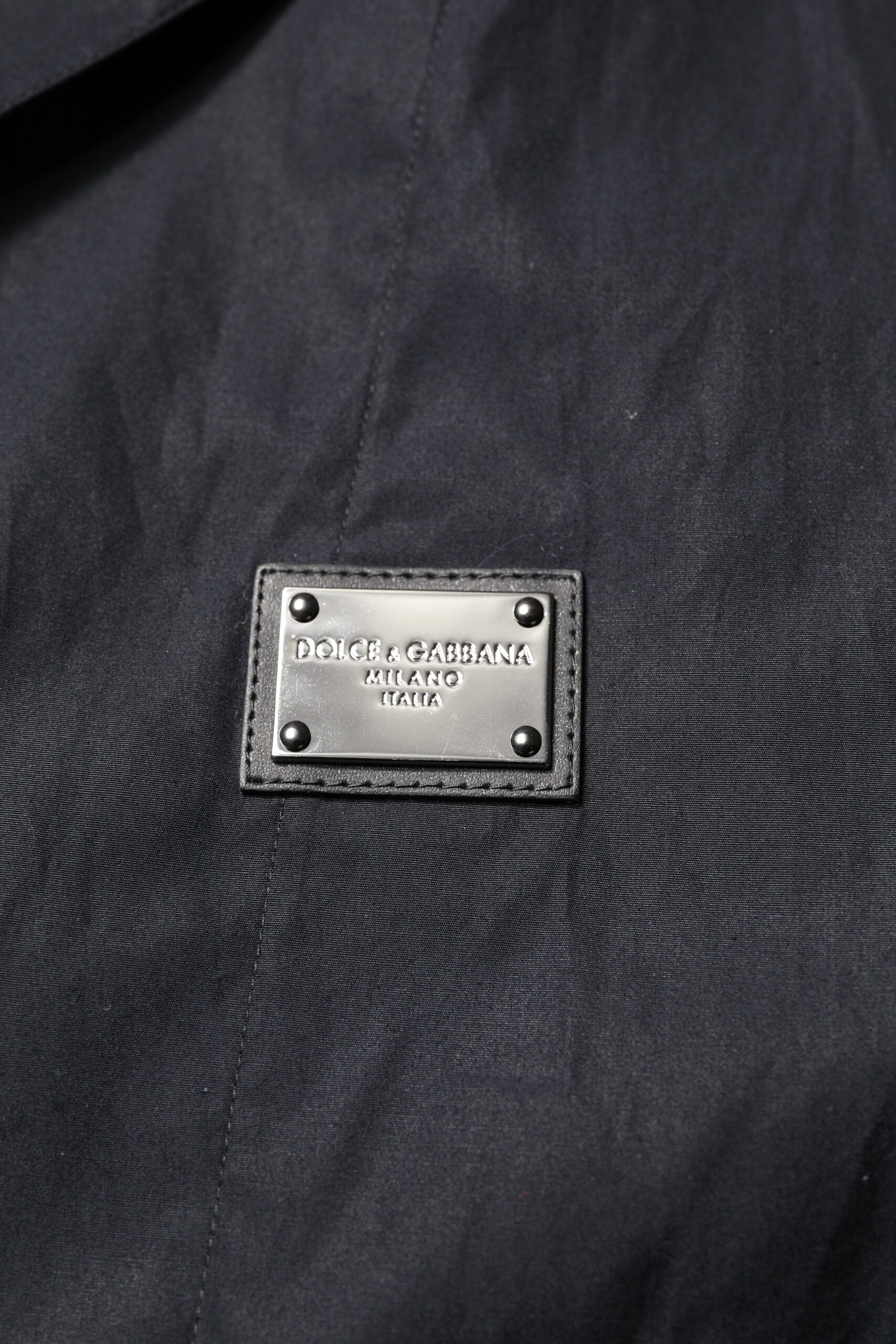 Black Short Sleeves Button Down Casual Shirt