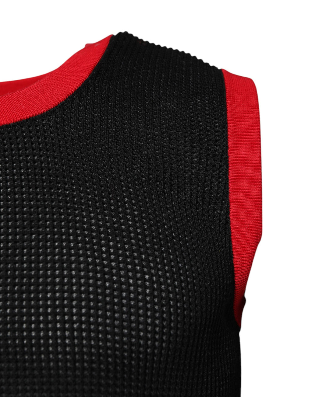 Black Cotton Slim Fit Round Neck T-shirt