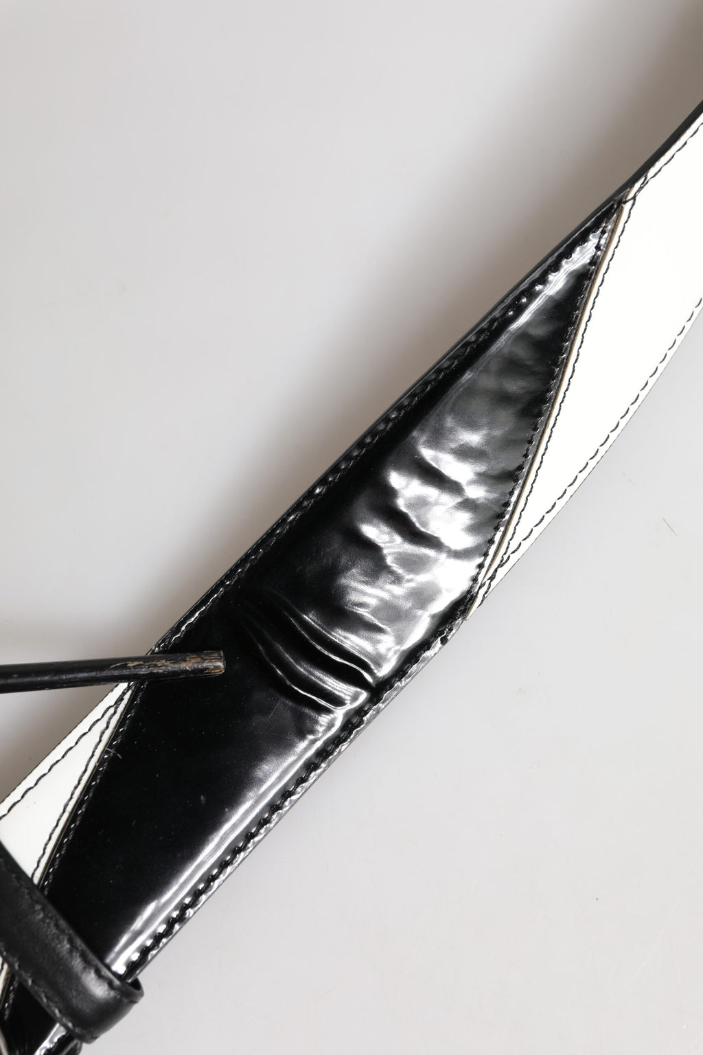Black White Leather DG Metal Buckle Belt