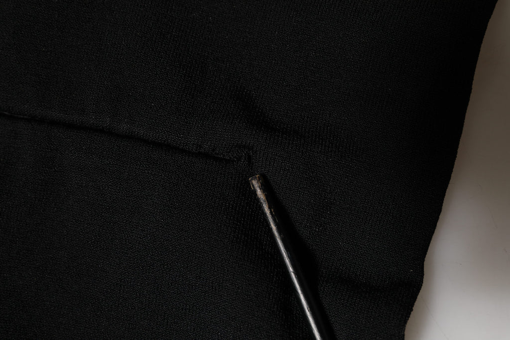 Black Viscose Turtle Neck Crop Pullover Top